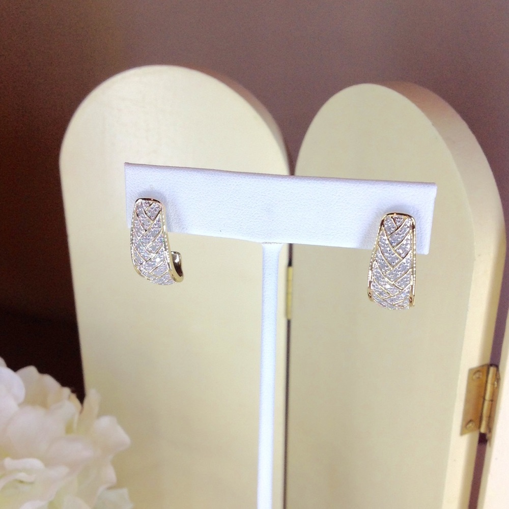 14K YG Diamond Earrings. -   .50 ct